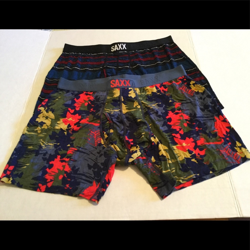 SAXX Underwear Size L ( Set of 2)